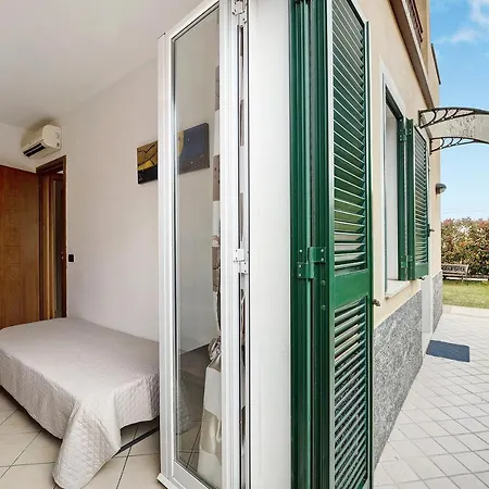 Appartamento B179 Riva- Trilocale Con Giardino